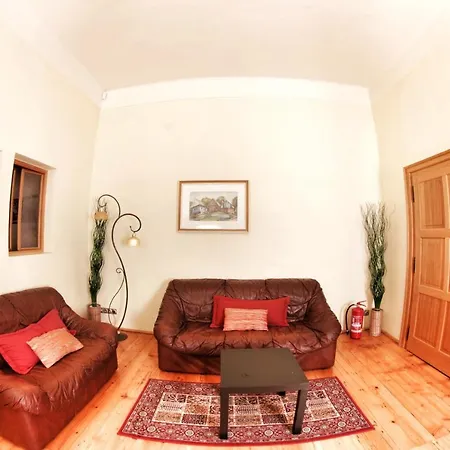 Appartement Alexandra Old Town Square - Up To 23pax