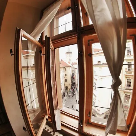 Appartement Alexandra Old Town Square - Up To 23pax *