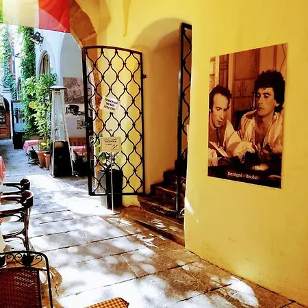 Alexandra Old Town Square - Up To 23pax * Prague